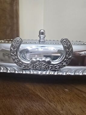 Irvinware Vintage Chrome Covered Butter Dish With Knife Holder No Spreader